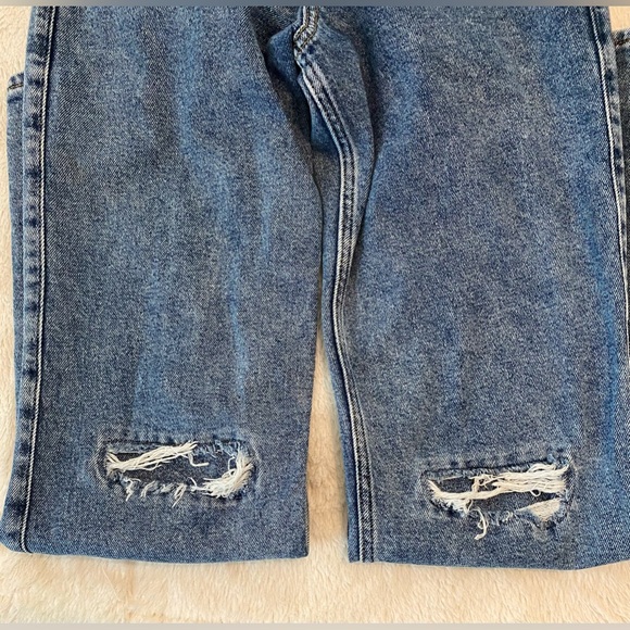 Abercrombie Kids Low Rise Baggy Jeans - Picture 4 of 5
